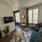 Appartement Au Coeur De Paris